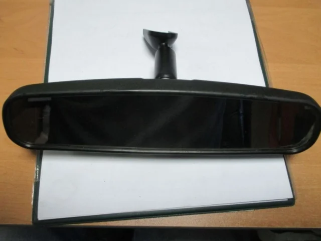 Стекла и зеркала для Nissan Tiida C11 Хэтчбек 2007-2014 на фотографиях