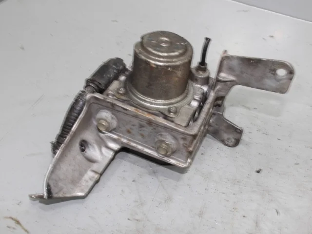 Блок ABS для Honda Accord 7 2002-2008 на фотографиях