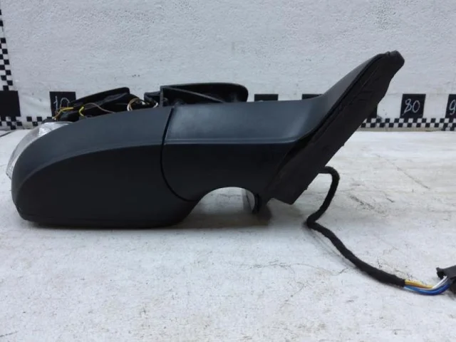 Зеркало боковое правое для Skoda Rapid I rest NH3 2017-2020 на фотографиях