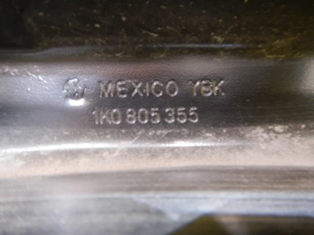 Панель радиатора (телевизор) для Volkswagen Golf VI (5K) 2008-2012 на фотографиях