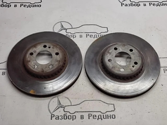 Тормозные колодки задние для Mercedes-Benz E class W213 2016-2023 на фотографиях