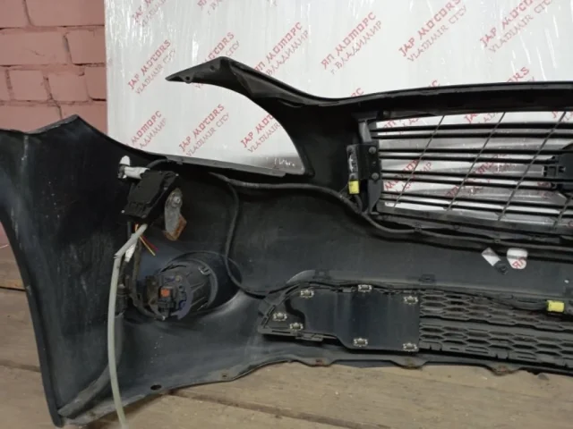 Бампер передний для Infiniti Q Q70 Y51 2013-2018 на фотографиях