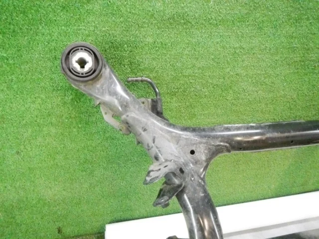 Задний стеклоочиститель для Audi Q7 4L 2005-2015 на фотографиях