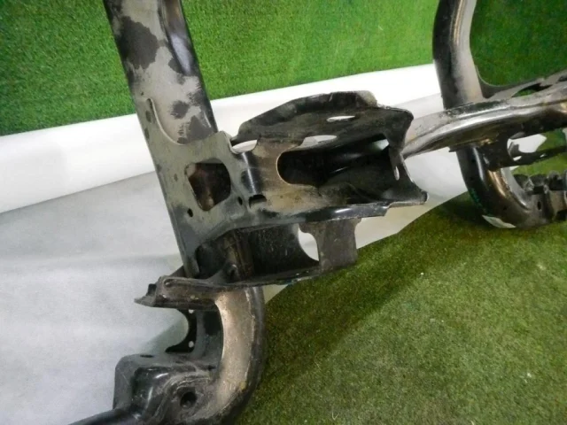 Задний стеклоочиститель для Audi Q7 4L 2005-2015 на фотографиях