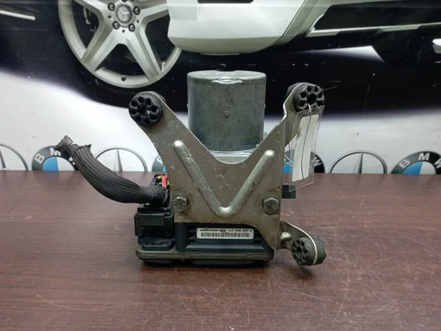 Блок ABS для BMW 5er Ф10 2010-2013 на фотографиях