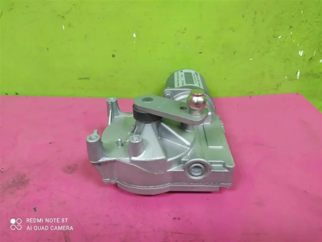 Мотор стеклоочистителя для Audi Q7 4L 2005-2015 на фотографиях