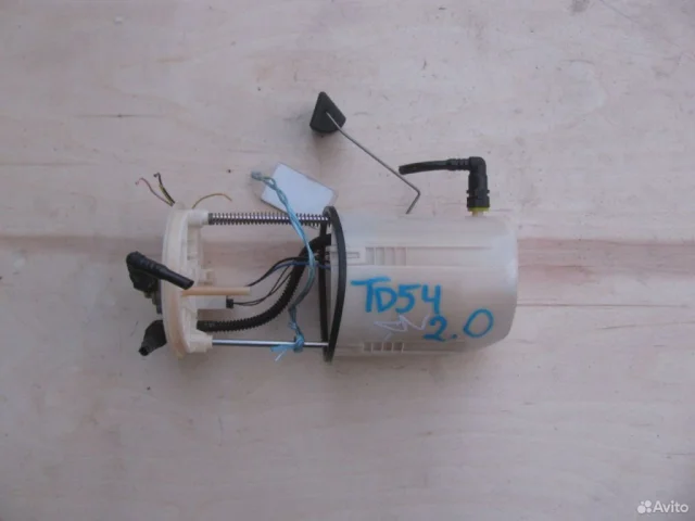 Топливный насос для Suzuki Grand Vitara 1998-2005 на фотографиях