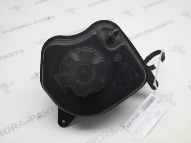 Расширительный бачок радиатора для BMW X5 Е70 2006-2013 на фотографиях