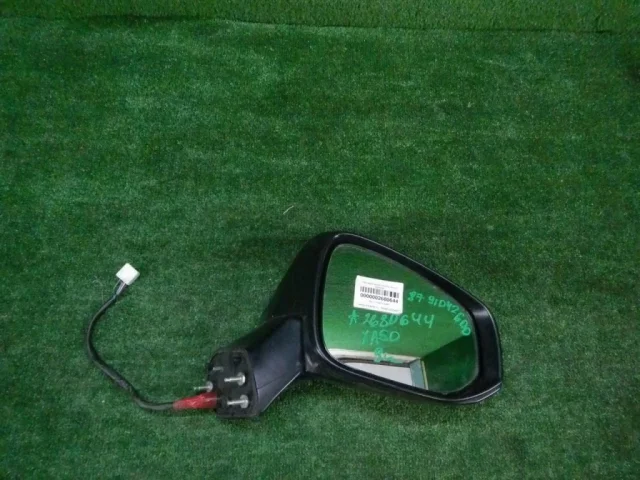 Зеркала для Toyota RAV4 XA50 2019+ на фотографиях