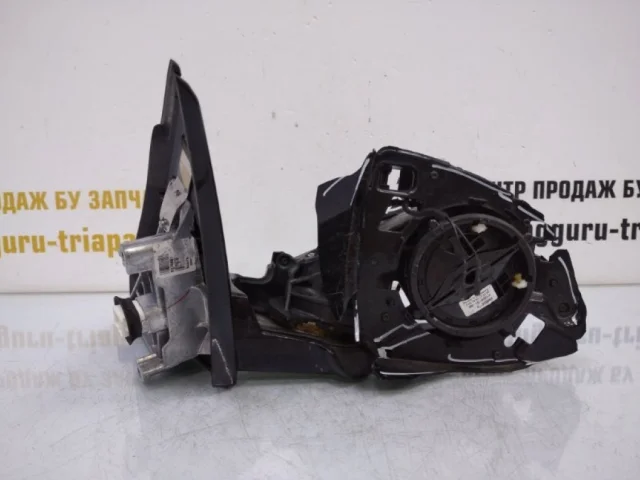 Зеркало боковое правое для BMW X6 G06 2019+ на фотографиях