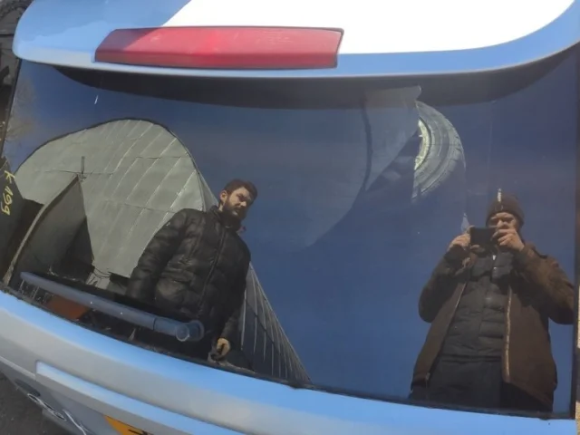 Стекла и зеркала для Land Rover Range Rover L322 2002-2012 на фотографиях