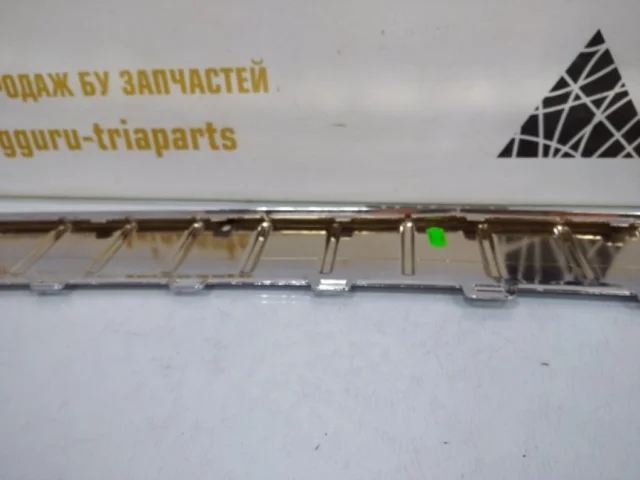 Накладка заднего бампера правая для Volkswagen Touareg I (7L) 2002-2010 на фотографиях