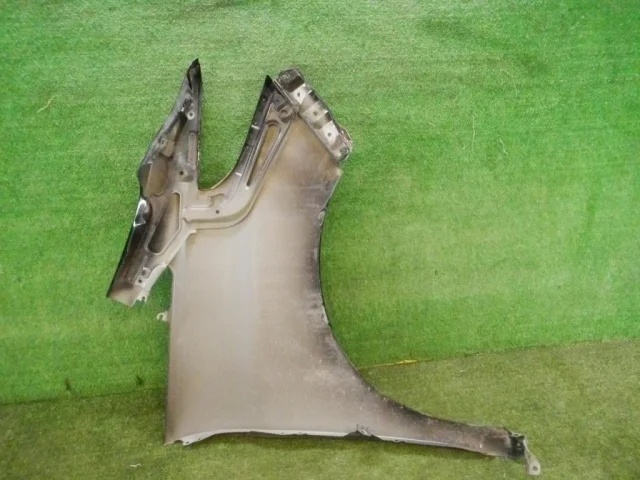 Крылья для Toyota Alphard H30 2015+ на фотографиях