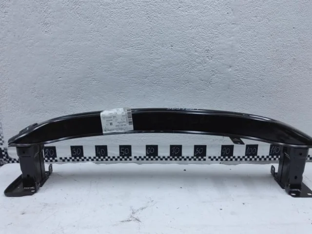 Усилитель переднего бампера для Skoda Rapid I NH3 2012-2017 на фотографиях