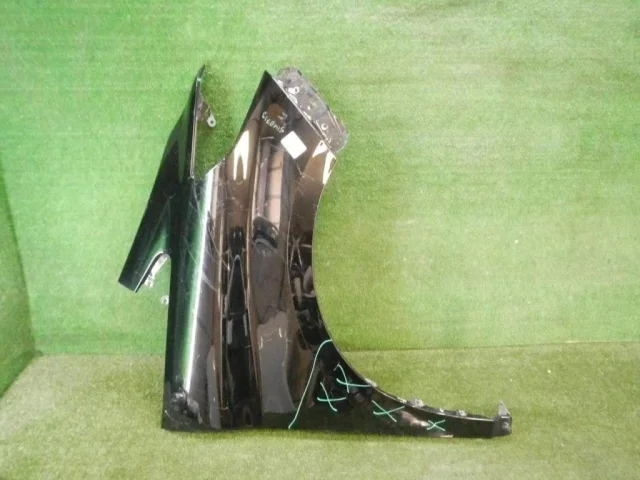 Крылья для Toyota Alphard H30 2015+ на фотографиях