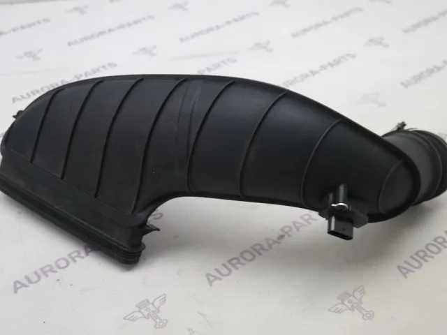 Впускной патрубок воздушного фильтра для BMW X5 Е70 2006-2013 на фотографиях