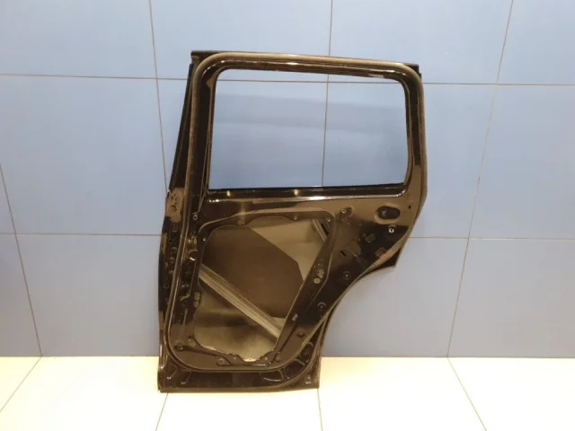 Накладка на дверь задняя правая для BMW X3 G01 2017-2023 на фотографиях