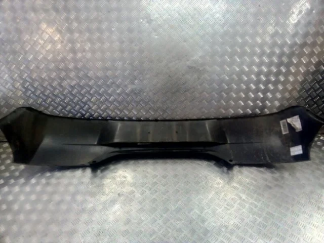 Бампер задний для Volvo C30 MK 2006-2013 на фотографиях