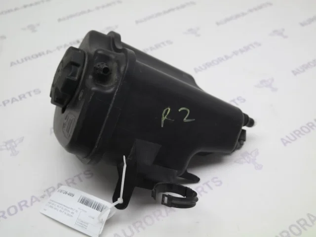 Расширительный бачок радиатора для BMW X5 Е70 2006-2013 на фотографиях