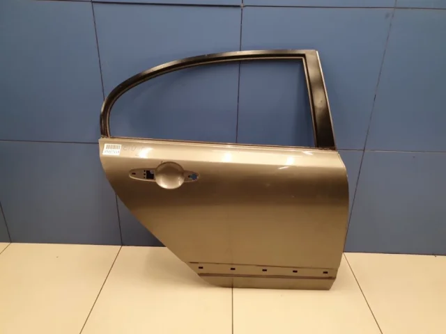 Двери для Honda Civic FD 2005-2012 седан на фотографиях