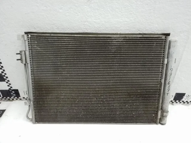 Радиатор кондиционера для Hyundai Solaris 1 рестайлинг 2014-2017 на фотографиях