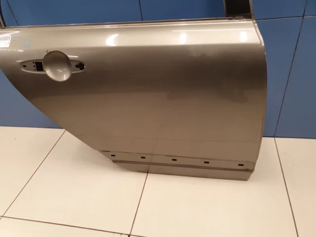 Двери для Honda Civic FD 2005-2012 седан на фотографиях