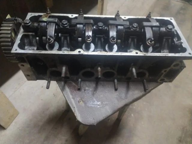 ГБЦ для Renault Logan 2005-2015 (LS) на фотографиях