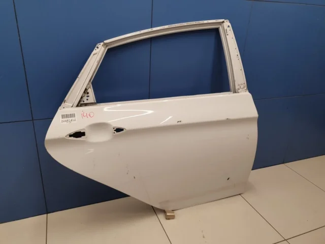 Дверь задняя правая для Hyundai i40 1 Седан 2011-2015 на фотографиях