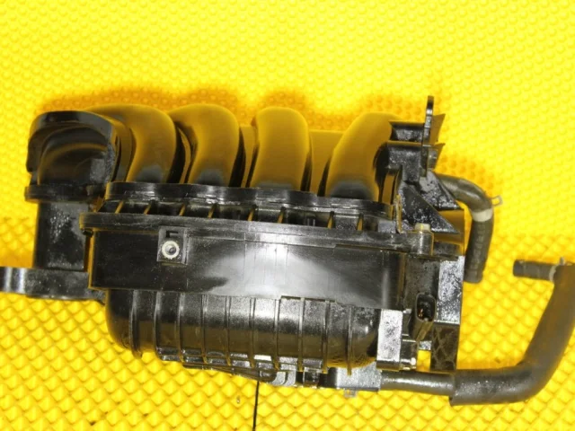 Впускной коллектор для Hyundai Solaris 1 RB (2011-2013) Хэтчбек на фотографиях