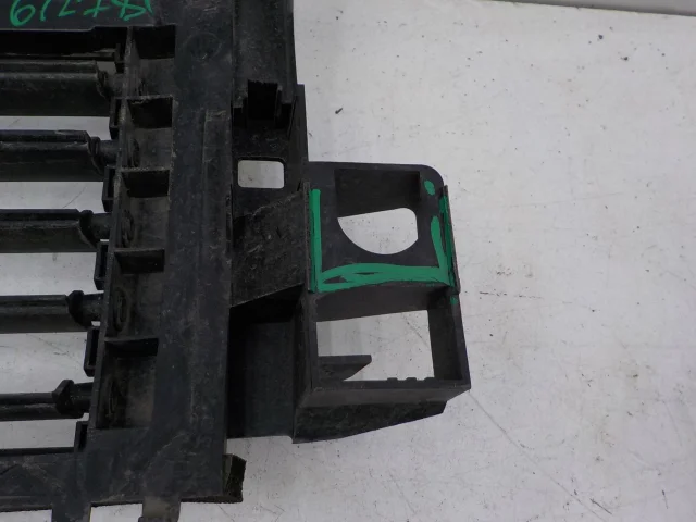 Воздухозаборник для Mercedes-Benz GLB class X247 2019+ на фотографиях