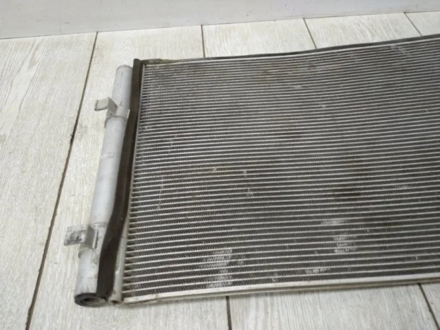 Радиатор кондиционера для Hyundai Solaris 1 RB (2011-2013) на фотографиях