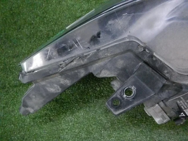 Фара ксенон левая для Mazda CX 5 KF 2017 на фотографиях