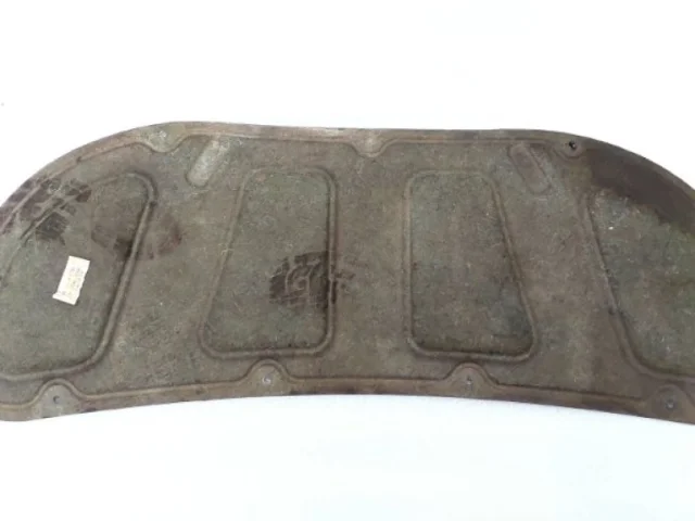 Шумоизоляция капота для Kia Rio 3 на фотографиях