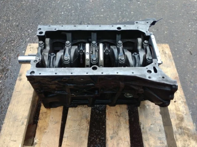 Двигатель для Mercedes-Benz Vito W639 Vito Микроавтобус 2003-2013 на фотографиях