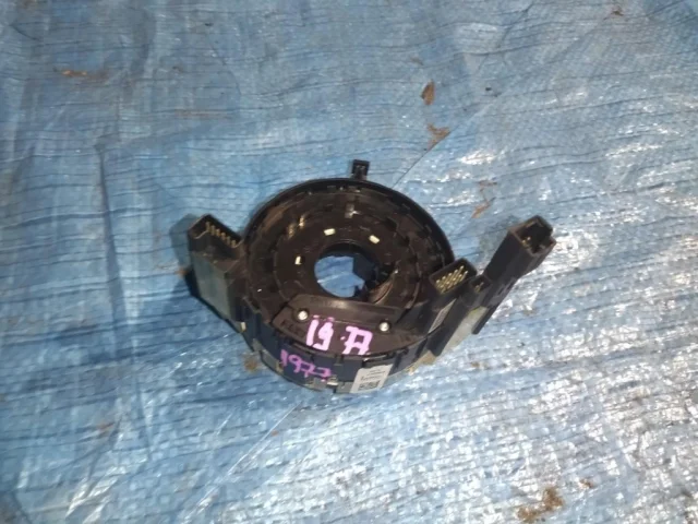 Подрулевой шлейф для Audi Q5 8R 2008-2016 на фотографиях