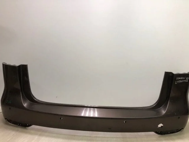 Бампер для Volkswagen Touran 1T 2003-2015 на фотографиях