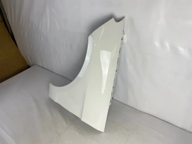 Крыло левое для Mercedes-Benz GLE class W166 2015-2018 на фотографиях