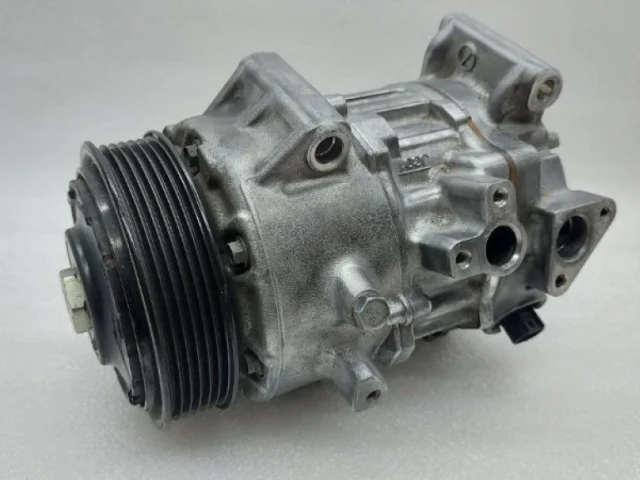Компрессор кондиционера для Toyota RAV4 XA50 2019+ на фотографиях
