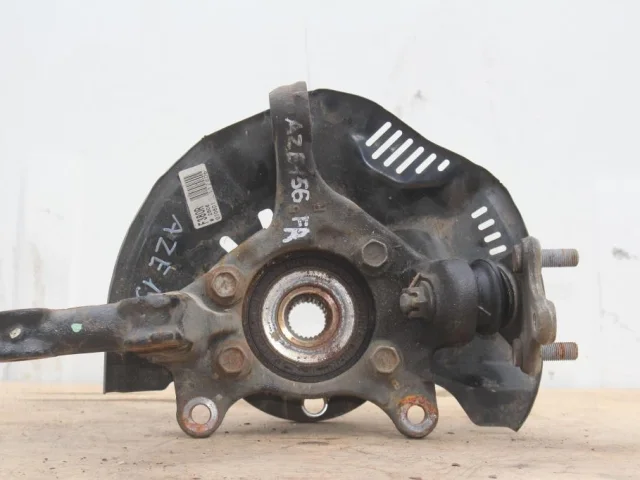 Кулак поворотный правый для Toyota Corolla E140/E150 Седан 2006-2013 на фотографиях