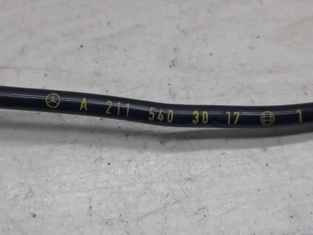 Датчик ABS задний правый для Mercedes-Benz E class W211 2002-2009 на фотографиях