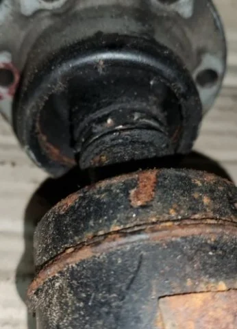 Карданный вал передний для Volvo XC90 I C 2002-2014 на фотографиях