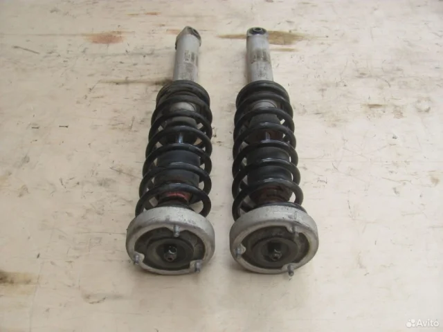 Пружина амортизатора задняя для BMW 5er Е60 2003-2010 на фотографиях