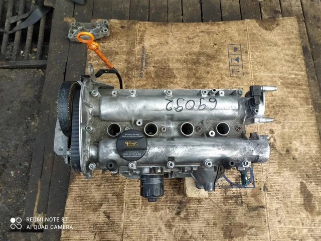 Двигатель без навесного для Volkswagen Polo IV (9N) 2001-2005 на фотографиях