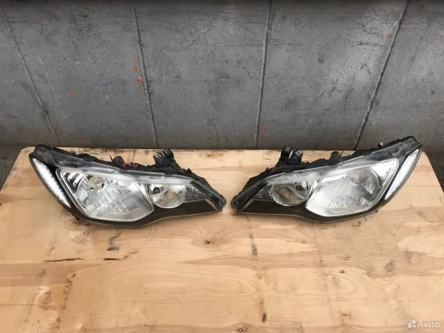 Фары для Honda Civic FD 2005-2012 седан на фотографиях