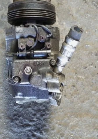 Компрессор кондиционера для BMW X3 Е83 2003-2010 на фотографиях