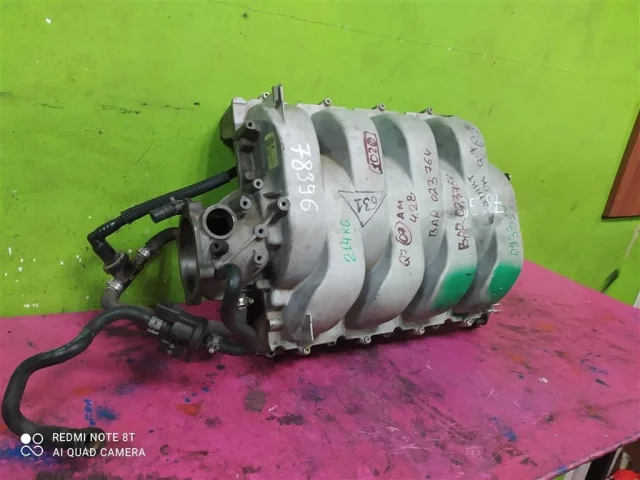 Впускной коллектор для Audi Q7 4L 2005-2015 на фотографиях