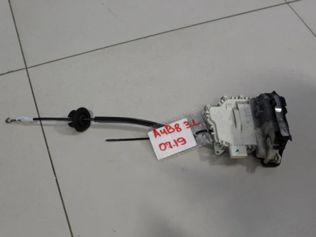 Замок задней левой двери для Audi Q5 8R 2008-2016 на фотографиях