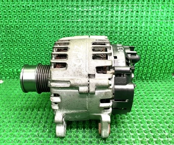 Генератор для Volkswagen Golf VII (5G) 2012-2017 на фотографиях