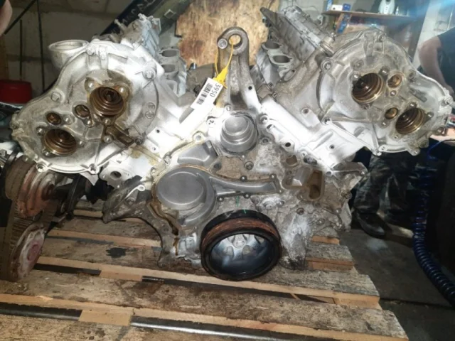 Двигатель без навесного для Mercedes-Benz CLK class A209 2002-2011 на фотографиях