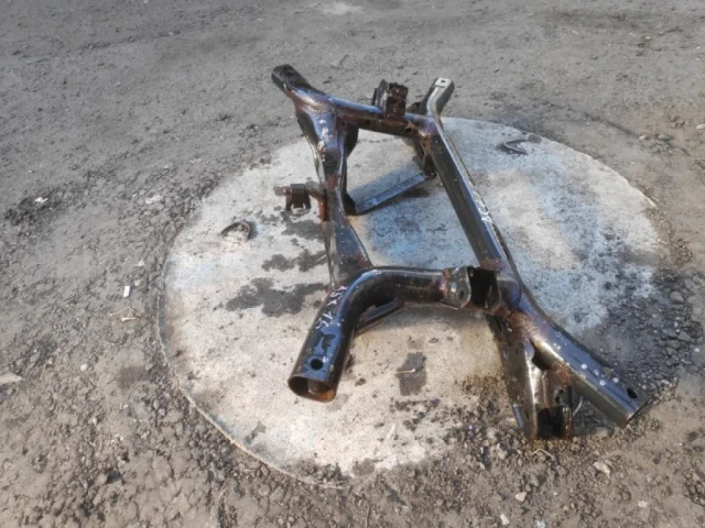 Задний подрамник для Mitsubishi ASX I rest 1 (2013-2016) на фотографиях